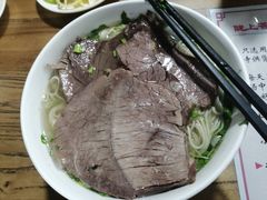 -陇上全荟兰州传统牛肉面(延吉路店)