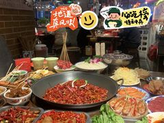 -萍姐火锅·公路夜市(武汉首店)
