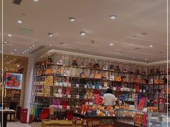 -VENCHI 闻绮(北京国贸商城店)