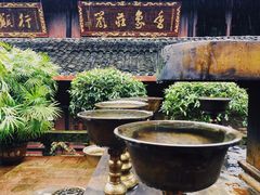 -峨眉山报国寺