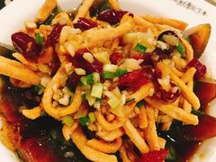-张大师鸭爪爪特色干锅(南湖店)