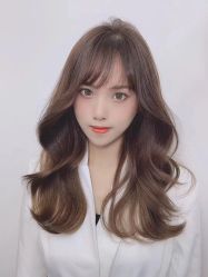 -苏豪路易士·嘉玛发廊