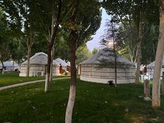 -九十九顶毡房(阜石路店)