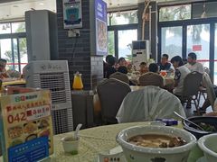 -鹏城人家海鲜酒家·23年老字号(较场尾店)