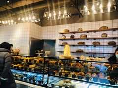 面包甜点陈列柜-81BAKERY(大学路店)