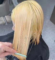 -艾美A·M Hair Salon