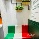 怕我吃腻还特地给我倒水～让我尝了好几种口味