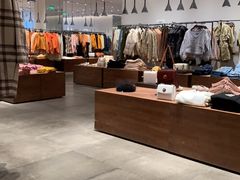-URBAN REVIVO(西安Momopark店)
