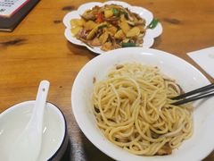 -牛八宝桂林米粉(八里庄店)