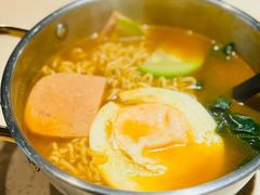 -蚂蚁洞·烤肉大营地(上海静安大悦城店)