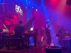 -808 LiveHouse