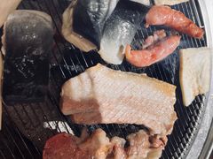 -围炉肉舍丹东海鲜烤肉·烤活鳗(步行街店)