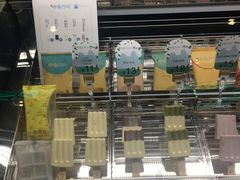 面包甜点陈列柜-盒马鲜生(昆城店)