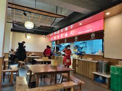 大堂-杨三孃跷脚牛肉(美洲花园店)