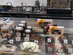 -VENCHI 闻绮(上海佛罗伦萨小镇店)