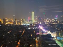 -唐拉雅秀酒店-西锦汇空中BBQ·思创餐厅
