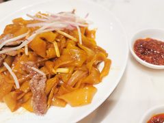 干炒牛河-香港百合居(LCM置汇旭辉广场店)