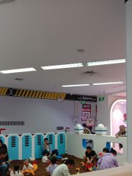 -孩子王童乐园(西安盛龙店)