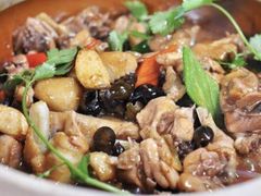 山坑螺焖鸡-悦来居•农家美食•生态有机•老式民宅(溪头村店)