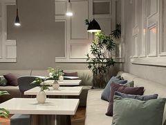 -潮一不贰·法式甜品·生日蛋糕·西式简餐(外滩店)