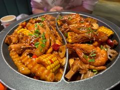 -多嘴超级肉蟹煲(中街恒隆故宫店)