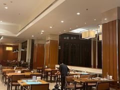 -亚龙湾希尔顿自助餐厅·海鲜·烧烤·沙滩BBQ·现场乐队