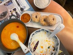 炸虾饼配泰国梅子酱-帕蓝·暹罗料理(大学路店)