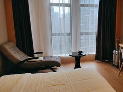 -优逸酒店(柳州窑埠古镇万象城店)