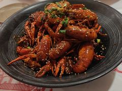 -肥肥虾庄·金牌油焖大虾(汉口城市广场店)