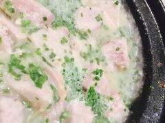 -小龙酒家(桂平路店)