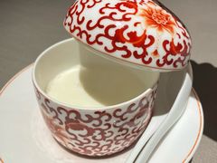 杏仁蛋白-荣轩(新荣记环球金融中心店)