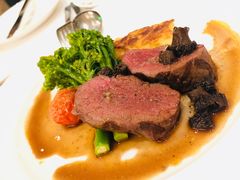 -卡佩罗意大利餐厅及酒吧Al Cappello Trattoria