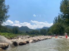 -尧山大峡谷漂流