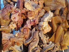 -金鼎雪山牦牛杂火锅(理县总店)