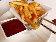 -WOLFGANG PUCK KITCHEN & BAR(迪士尼小镇店)