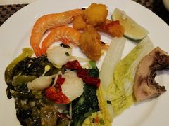 -上海滴水湖皇冠假日酒店