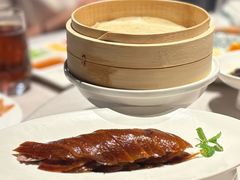 酥香嫩烤鸭-四季民福烤鸭店(外滩外白渡桥店)