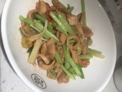 -江渔儿酸菜鱼(奥园广场金发购物中心店)