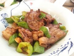 -鑫巴蜀小镇 · 水煮鱼专研店(玉桥店)