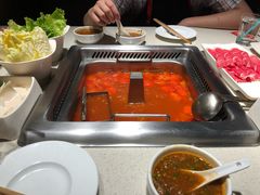 -海底捞火锅鲜切牛肉主题店(长寿路店)