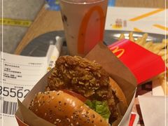 -麦当劳(徐汇漕溪北路百脑汇店)