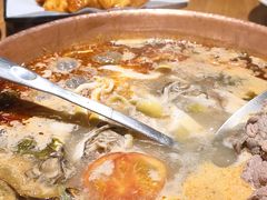 -洱火云南酸菜牛肉火锅(石景山当代商城店)