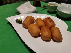 脆皮炸鲜奶-誉八仙茶室酒楼(新天地店)