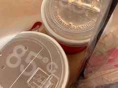 -85度C(生甜甜圈研究工坊·上海松江人民北路店)