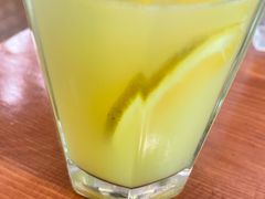 百香果养乐多-雕刻时光咖啡馆(交大店)