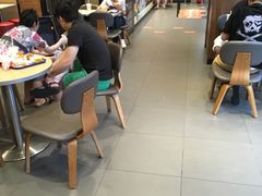 大堂-汉堡王(徐汇绿地缤纷店)