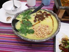 -香巴拉云南餐厅(华莱坞店)