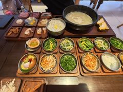 -银米·云南传统过桥米线(双廊黑金冠店)