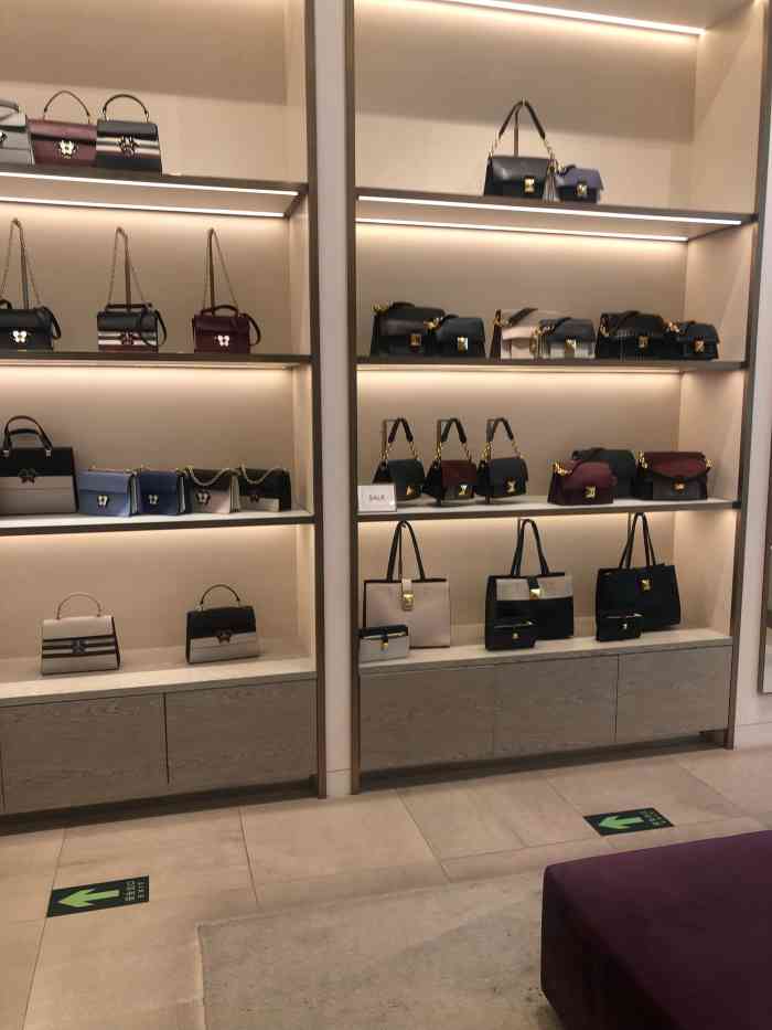 furla(大融城店)-"去年六月份的时候在他家买了一款包包两千多.