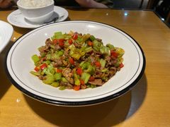 小炒黄牛肉-乡村瓦缸(下吕浦店)